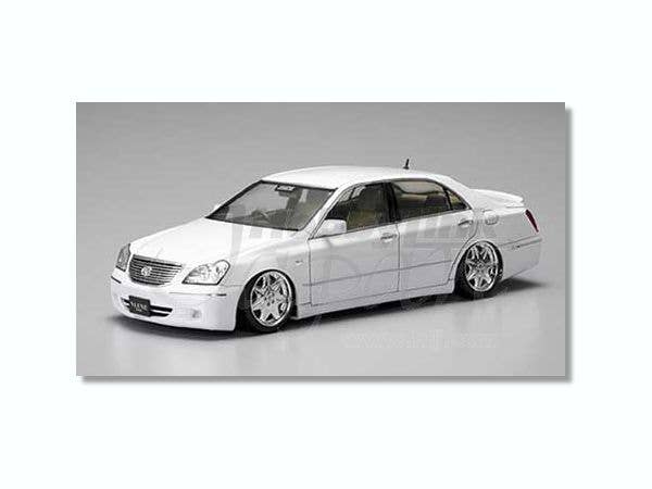 Vlene 18 Toyota Crown Majesta Early Type | HLJ.com