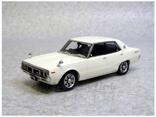 GC110 Skyline 2000GT Early (White)
