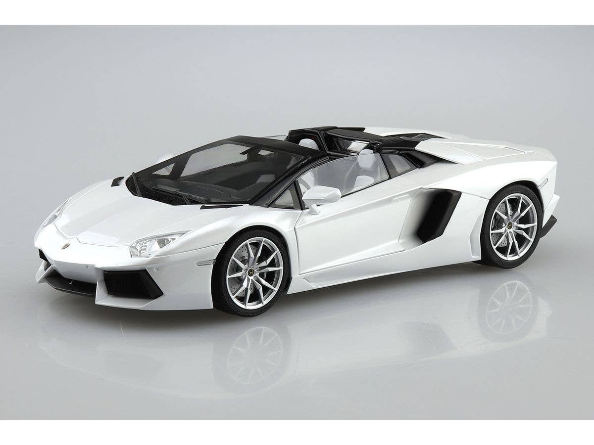 12 Lamborghini Aventador Roadster