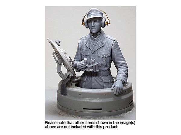 Tiger I 501st Heavy Tank Battalion Tank Commander w/Etching Parts