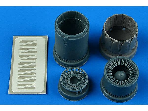 F-16CJ block 50 exhaust nozzle - opened