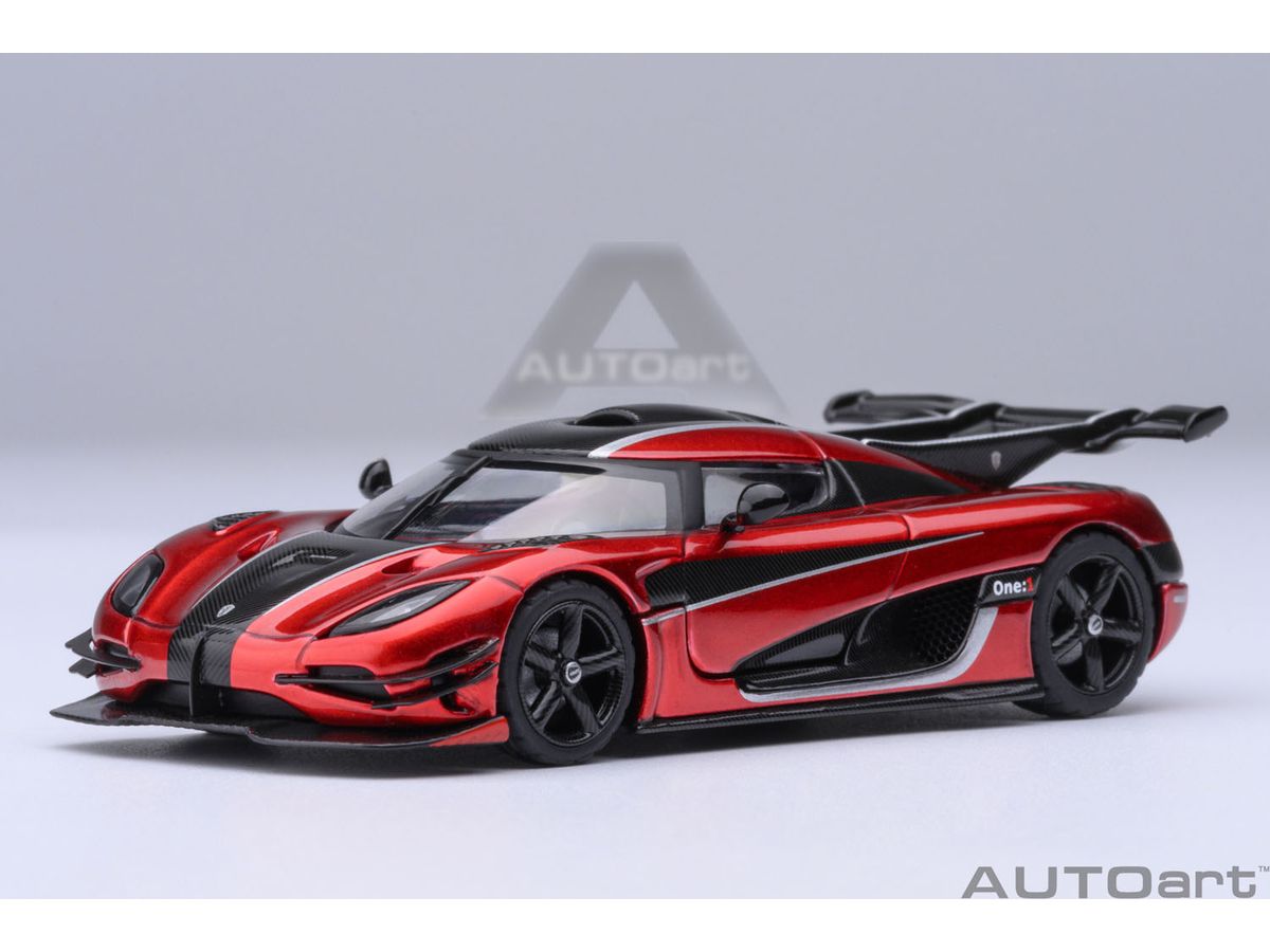 Koenigsegg One : 1 (Metallic Red / Carbon Black / Silver)