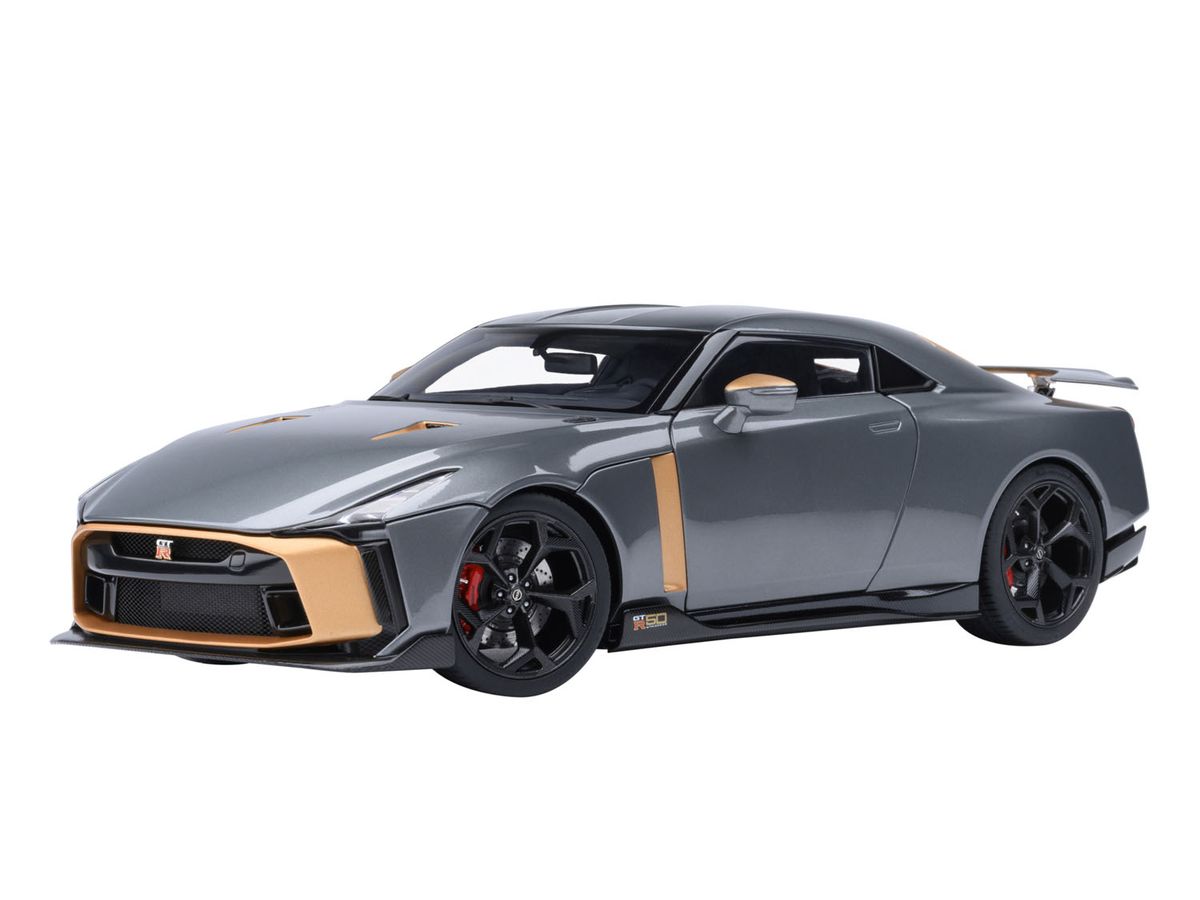 Nissan Gt-R50 By Italdesign (Gray/Gold)