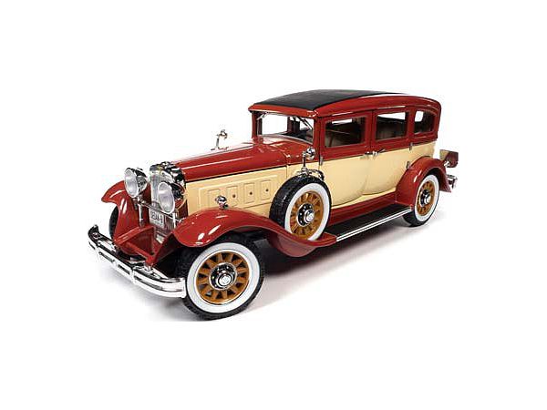 Peerless Master 8 Sedan Maroon / Cream