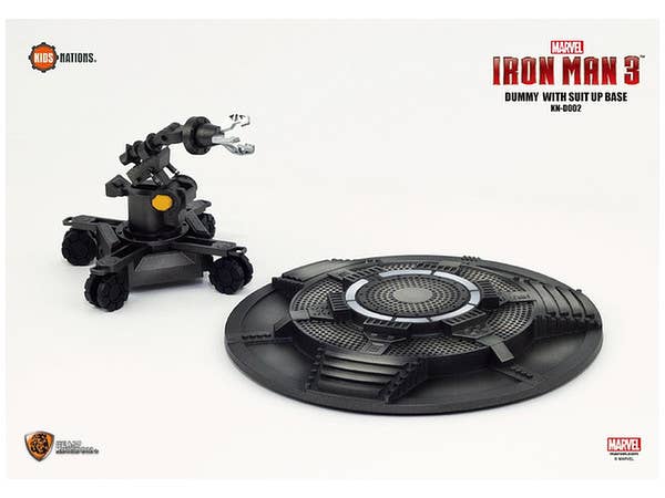 Kids Nations Diorama 002: Iron Man 3 Dummy with Suit Up Base