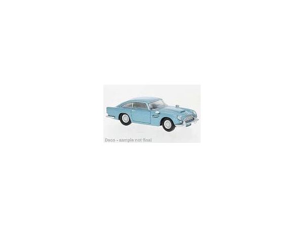 Aston Martin DB5 1964 metallic light blue