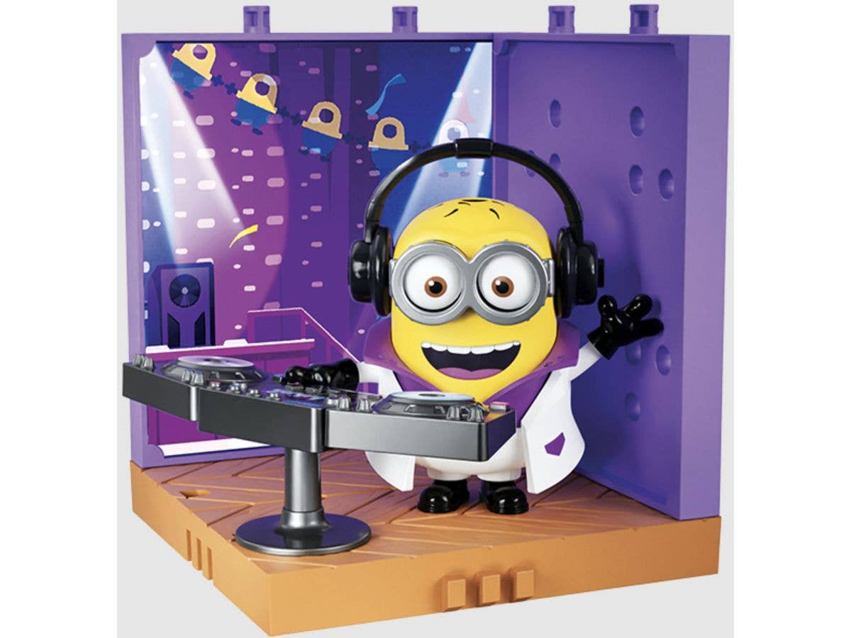 Minions 08 DJ Phil