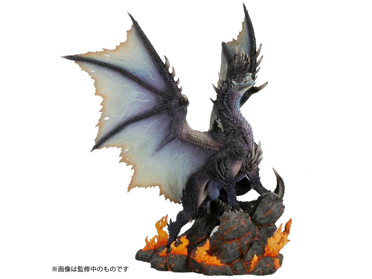 Monster Hunter: Capcom Figure Builder Creators Model Blazing Black Dragon Alatreon