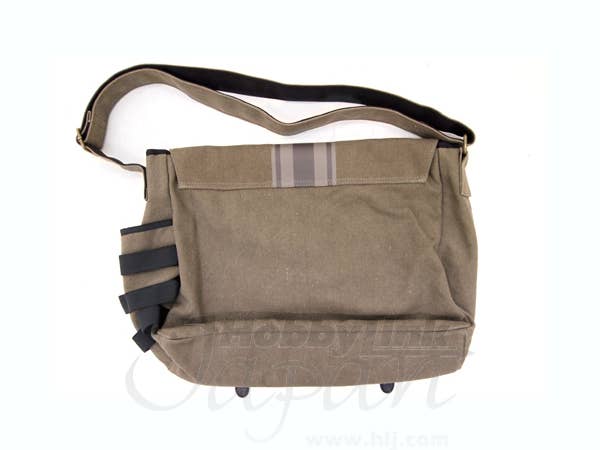 Zeon Military Shoulder Bag Olive | HLJ.com