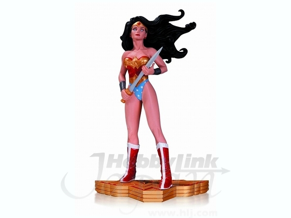 Art of Wonder Woman/ Adam Fuss Wonder Woman Statue