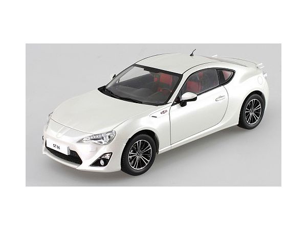 Toyota GT86 Satin Pearl White