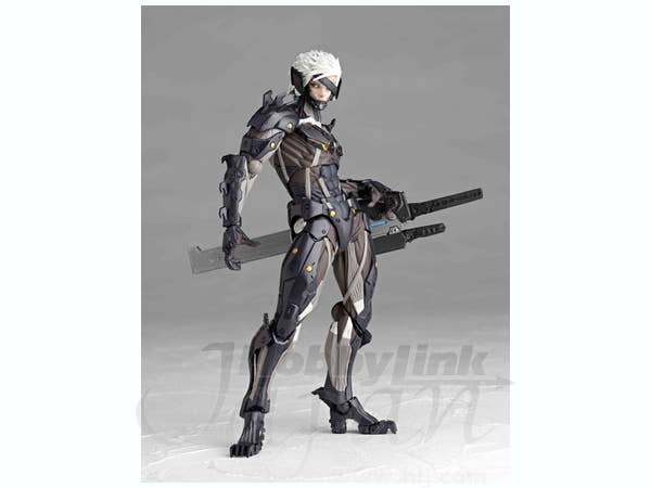B-Grade Revoltech Raiden (Metal Gear Rising Revengeance) | HLJ.com
