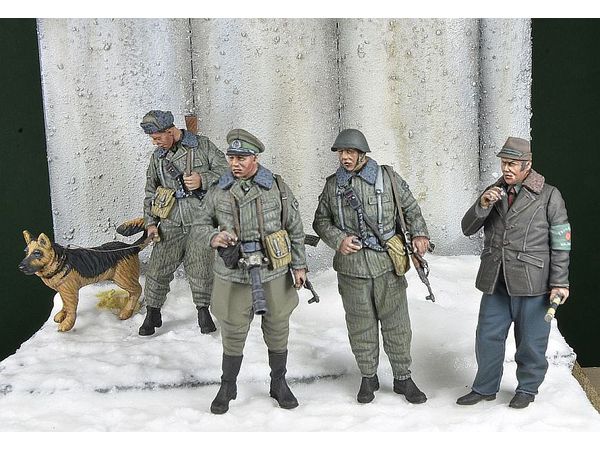 Current use East Germany Berlin Wall DDR Border Guard 1970-80s Winter (Set of 4)