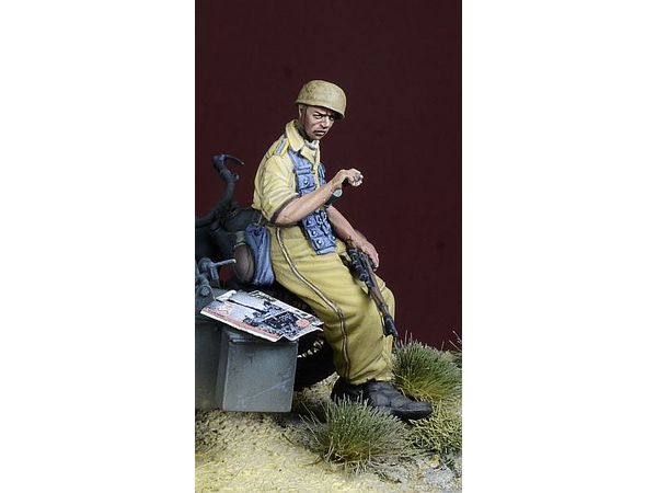 Fallschirmjager Sniper at Rest, Italy 1943-44 / Nord Africa 1942-43