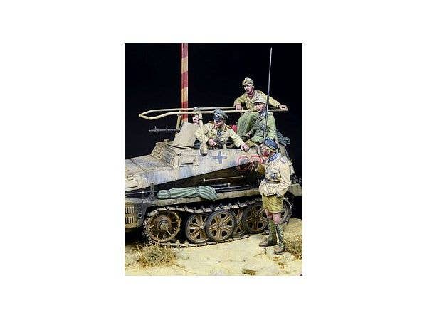 WWII German Desert Fox Reconnaissance Set with Rommel and Greif Crew, North Africa 1941-42 (for Takom)