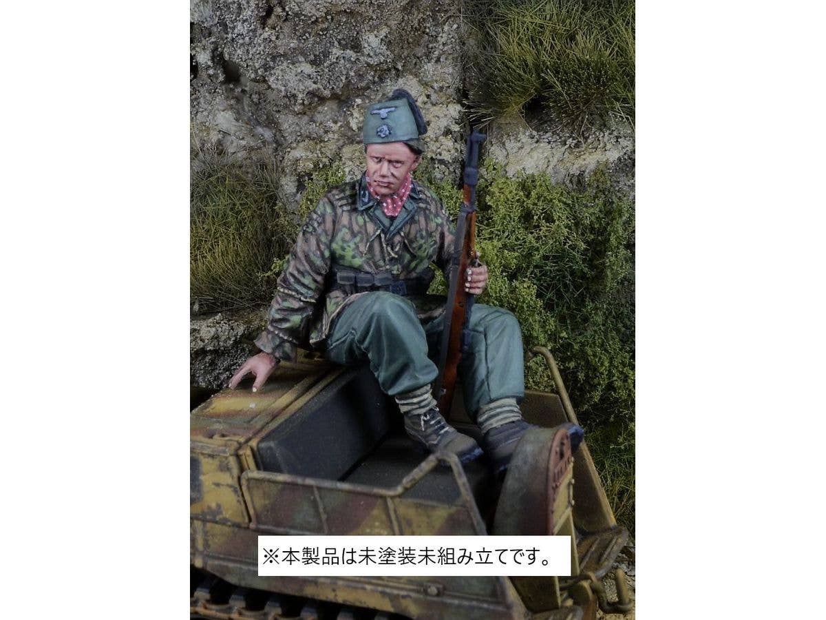 WWII German 13th SS Waffen Mountain Division Khanjar Kettenkrad Crew #1 1943-45 (for Tamiya)