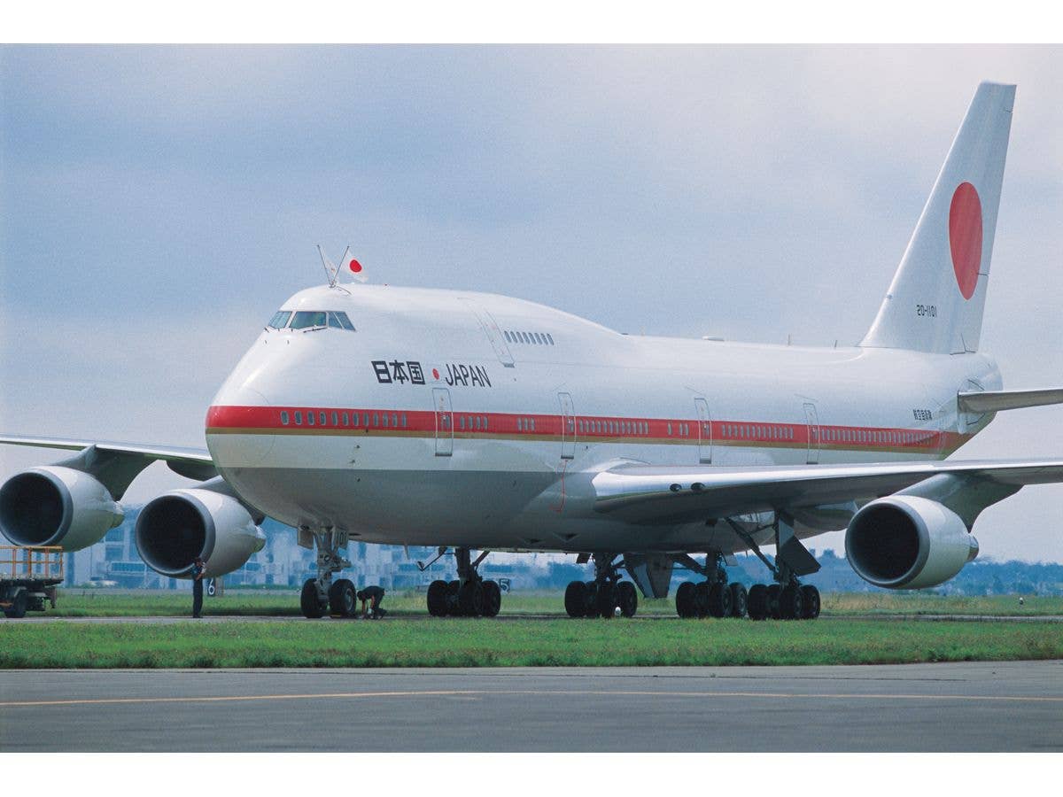 Japanese Government Aircraft B747-400 Pre-painted Semi-Finished Model