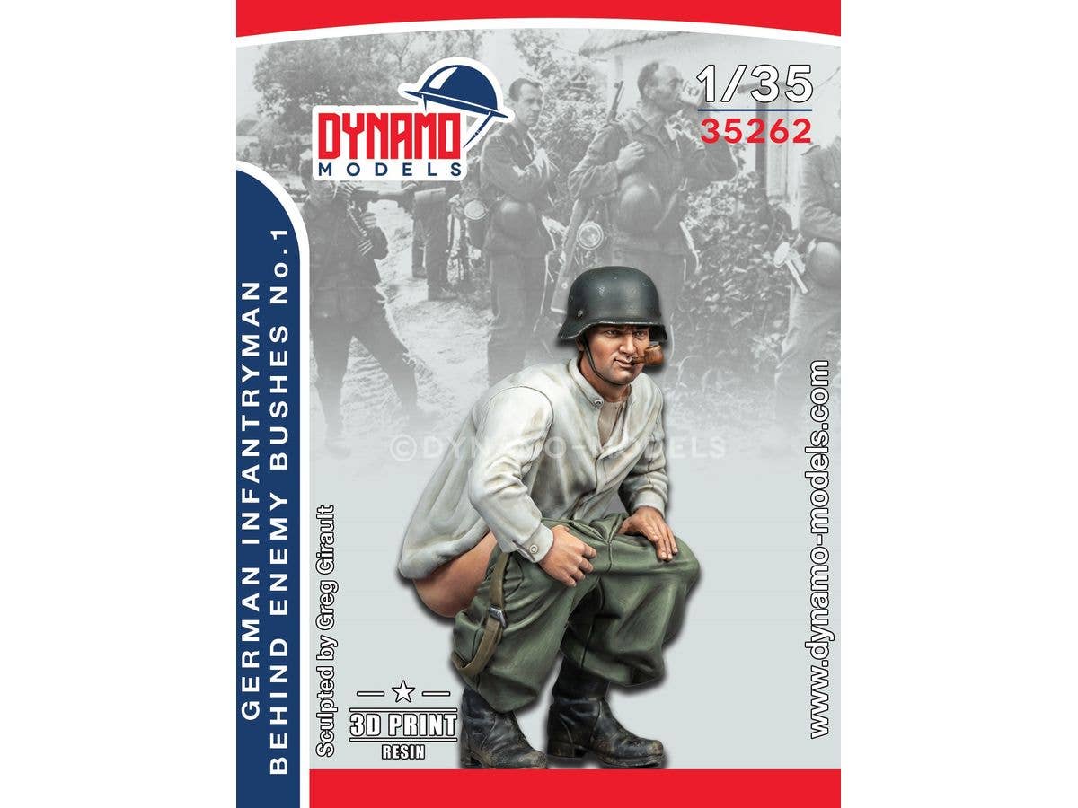 German Infantryman Behind The Enemy Bushes 1939-42 No.1
