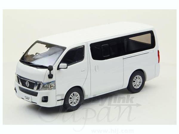 RA I'S Nissan Caravan (2012) 1/43スケール Ebbro 1:43 Nissan NV350 Caravan Van DX year 2012 silver