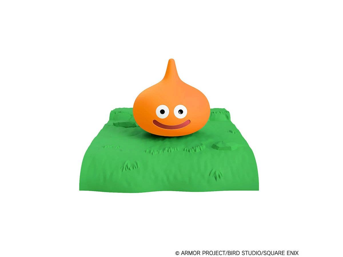 Dragon Quest Plastic Model Kit Series With Slime Beth Grassland Base