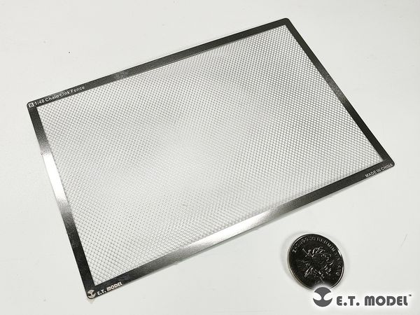 General-purpose wire mesh fence etching