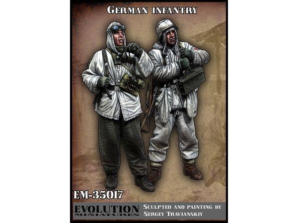 WWII German Infantry (2 Figures)