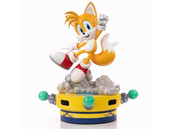 Sonic the Hedgehog/ Tails Miles Prower Statue