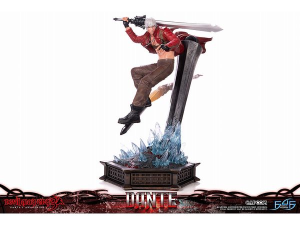 Devil May Cry 3 / Dante Statue