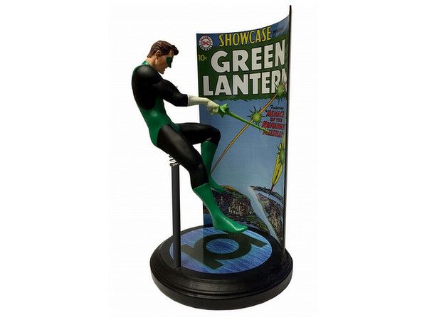 Show Case #22 Green Lantern Premium Motion Statue