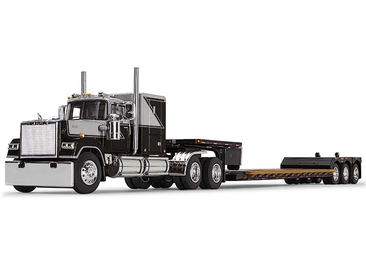 Max Superliner 60 Flat Top Sleeper & Fontaine Renegade LXT40 Lowboy Trailer with Flip Axle (Black/Grey)