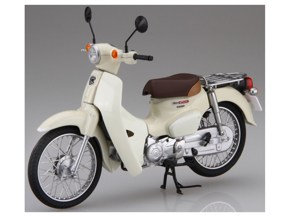 Honda Super Cub 110 (Virgin Beige)