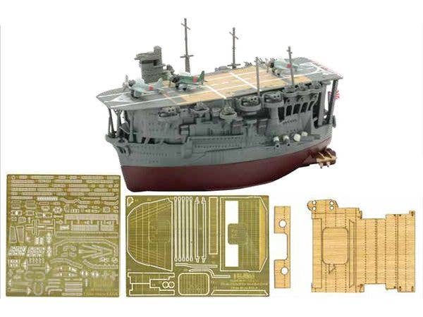 Chibi-Maru Kantai Japanese aircraft carrier Kaga Special Edition (Includes Etched Parts And Wooden Deck Stickers)