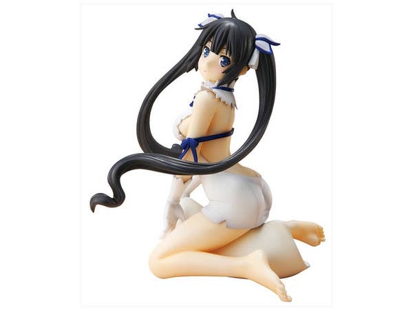 Is It Wrong to Try to Pick Up Girls in a Dungeon? Familia Ayth: Hestia Mount Figure