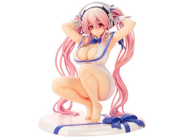 Super Sonico x Is It Wrong to Try to Pick Up Girls in a Dungeon?: Super Sonico Hestia Ver. PVC