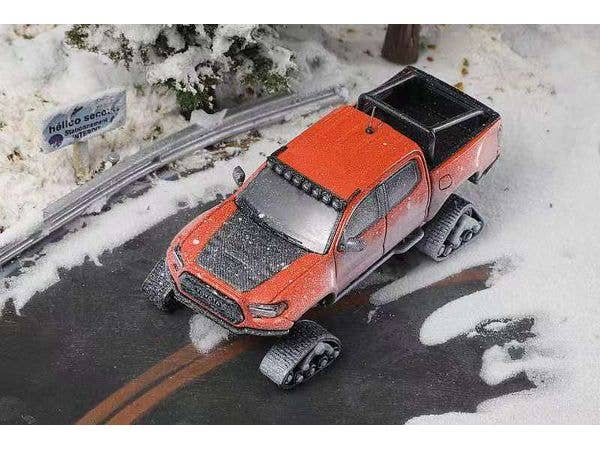 Toyota Tacoma 2022 - Ski Version / With Accessories Orange / Snowflake Pattern