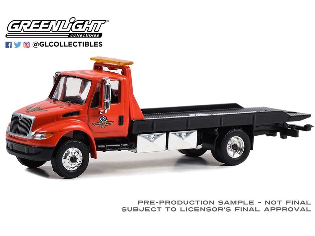 GreenLight International Durastar 4400 Indianapolis Motor Speedway Wheel, Wings & Flag Flatbed Truck