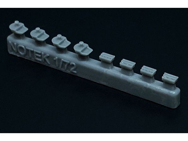 NOTEK lamp for German AFV (4pcs)
