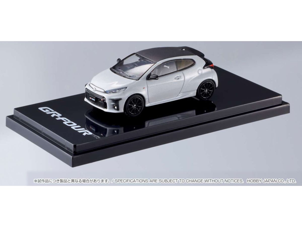Toyota GR Yaris RZ High Performance Platinum White Pearl Mica