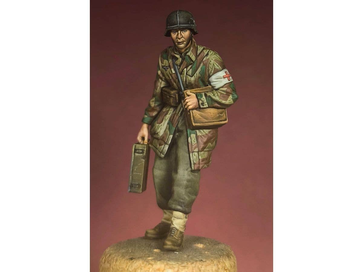 Fallschirmjager Paramedic - 1944