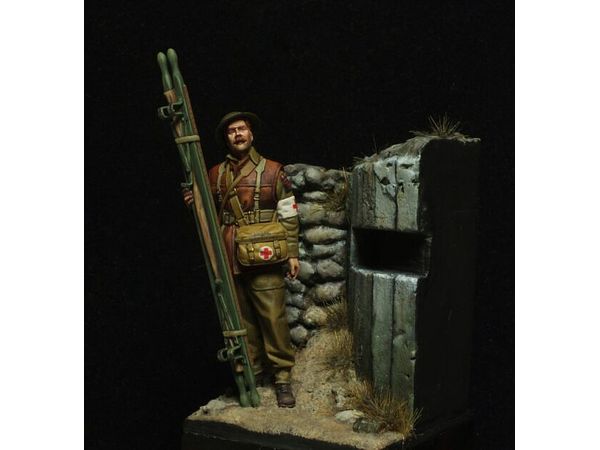 WWII British Commonwealth Army Medic Set (with display base)