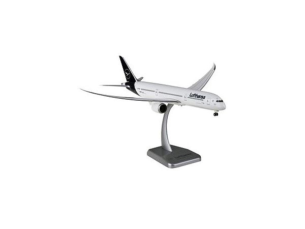 Boeing 787-9 Lufthansa with Landing Gear Stand