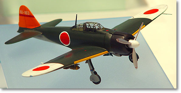 Mitsubishi A6M2b Zero Model 21 w/60kg Bomb