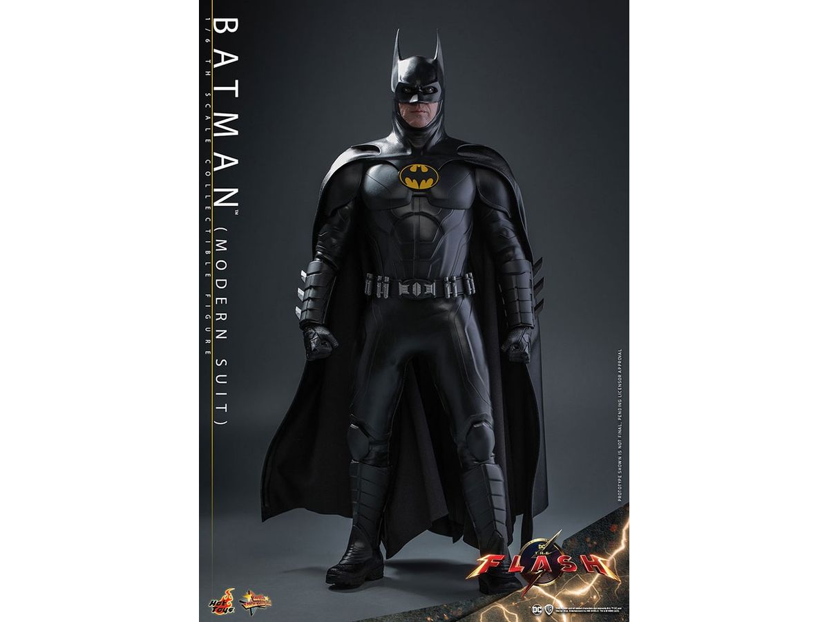Movie Masterpiece - Scale Fully Poseable Figure: The Flash - Batman (Modern Suit) [First Edition]