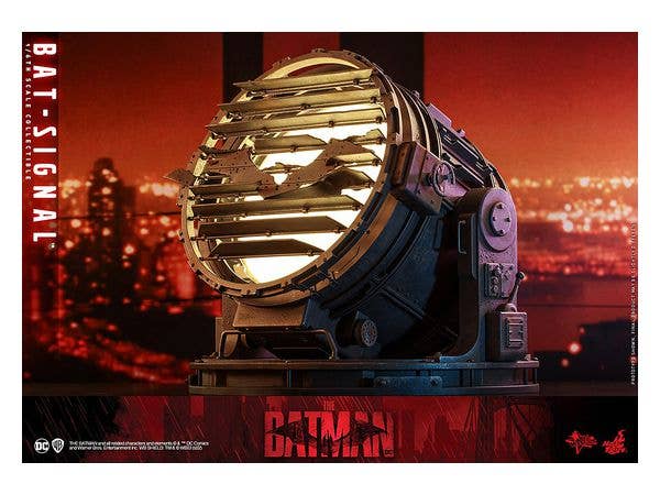 Movie Masterpiece - Fully Poseable Figure: The Batman - Bat-Signal