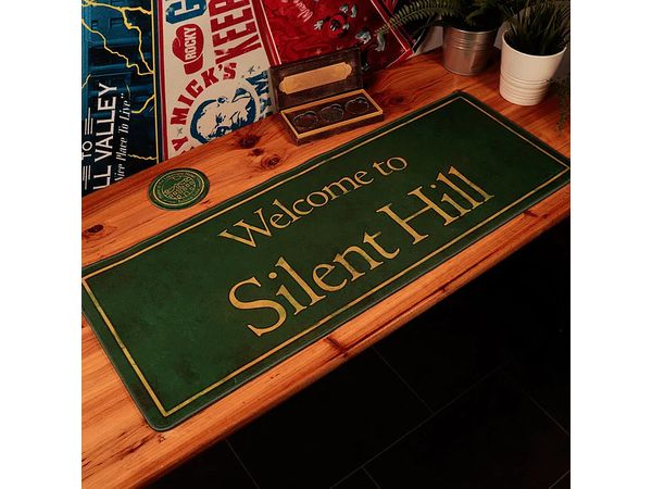 Silent Hill: Desk Mat & Coaster Set