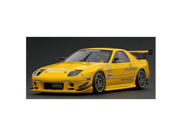Mazda RX-7 (FC3S) RE Amemiya Yellow