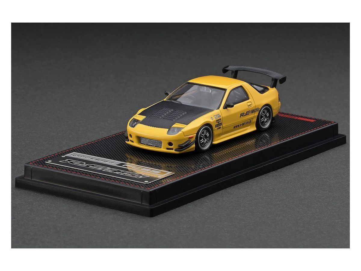 Mazda RX-7 (FC3S) RE Amemiya Yellow