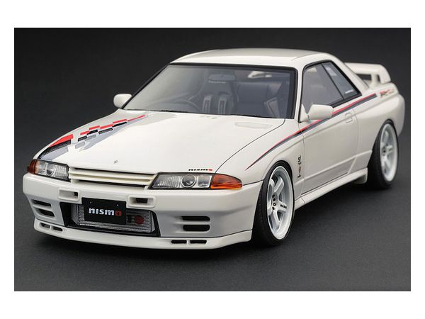 Nissan Skyline GT-R Nismo (R32) White