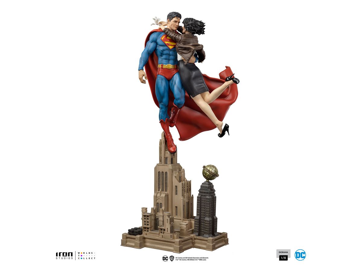 DC - Iron Studios Statue: Diorama - Superman & Lois [Comic]