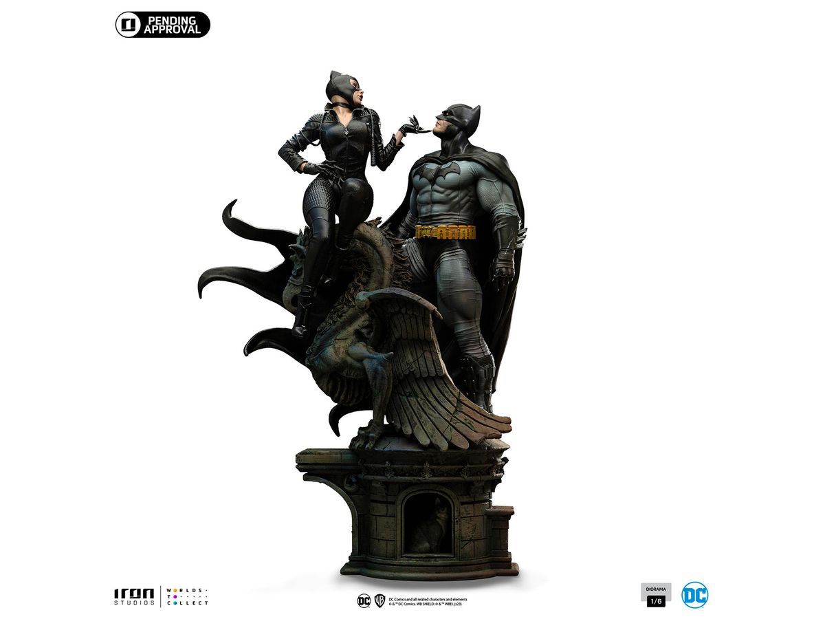 DC - Iron Studios Statue: Diorama - Batman & Catwoman [Comic]
